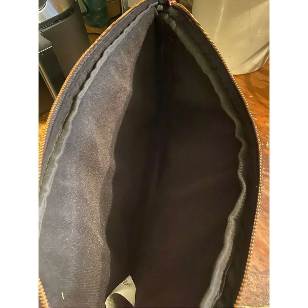 Speck Laptop Case New Without Tags - Charcoal & Rose Gold Hardware